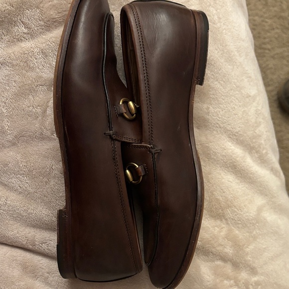 Gucci Brown Leather Loafers with Gold Accents - Picture 7 of 8